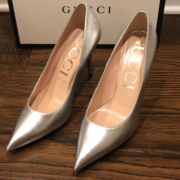 NWT Gucci metallic heels with crystal hearts 
size 39.5 - Picture 4 of 6
